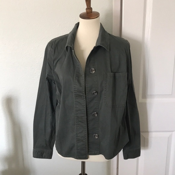 Cabi - Picture 1 of 4